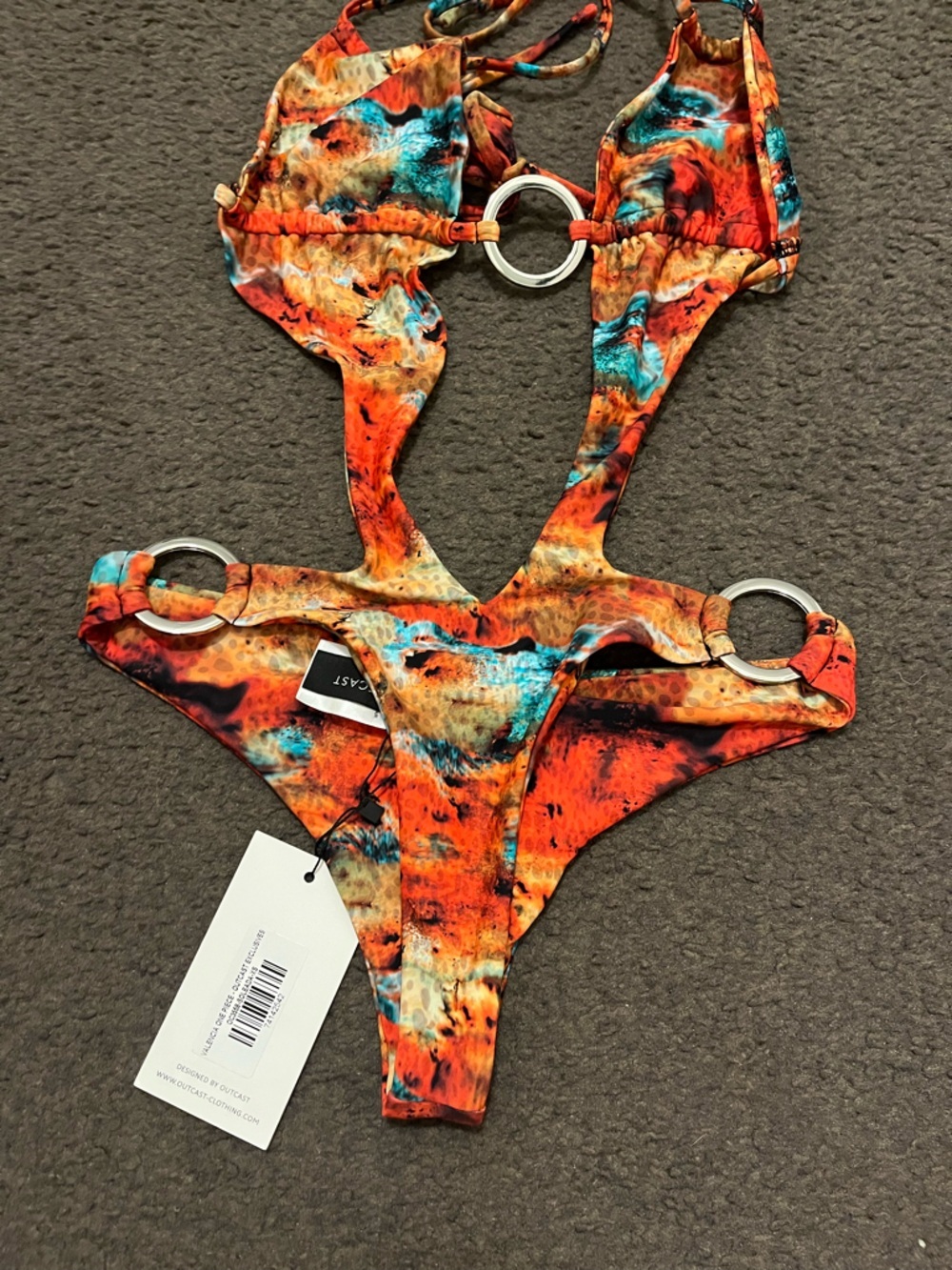 Cutout One-Piece Swimsuit in Abstract Orange Print - Picture 10 of 11